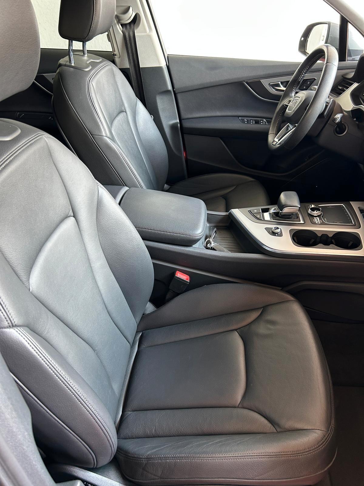 Audi Q7 3.0 TDI 218 CV ultra quattro tiptronic Business Plus