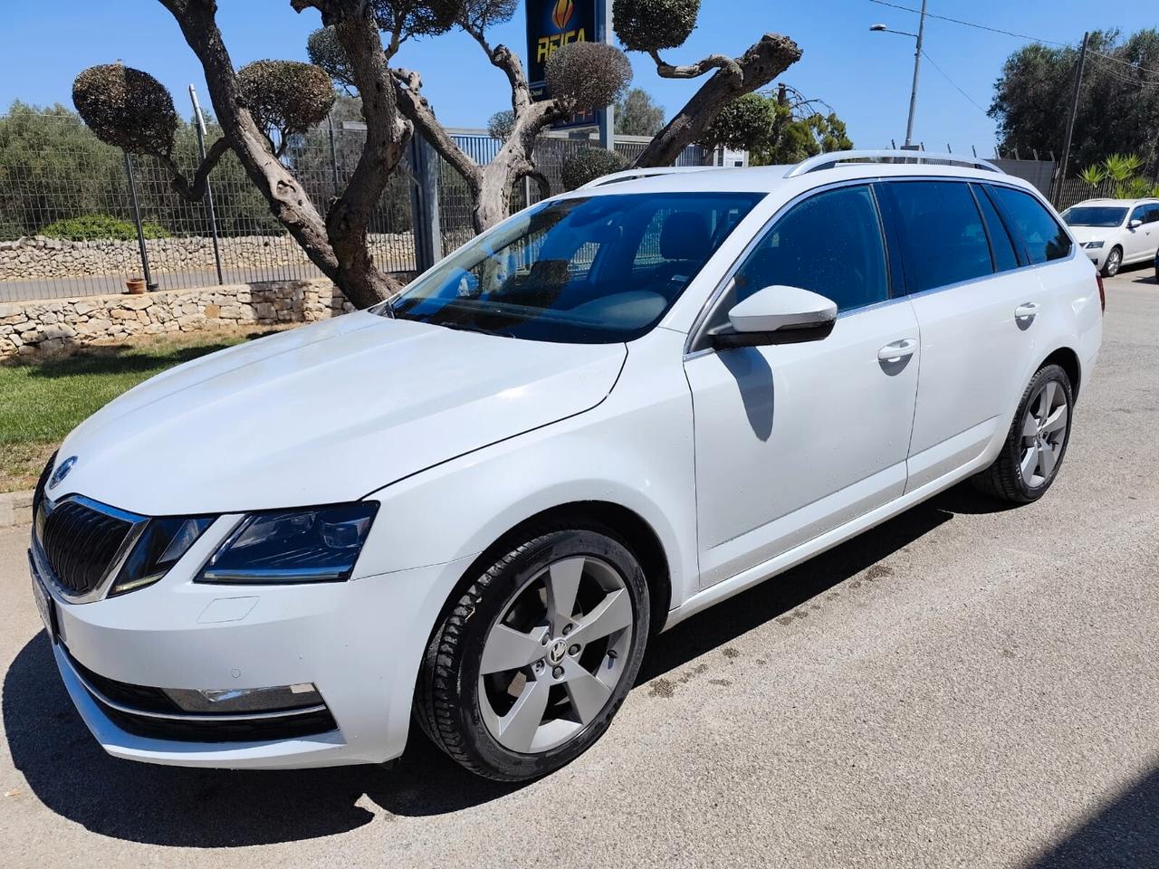 Skoda Octavia 1.6 TDI CR 115 CV DSG Executive
