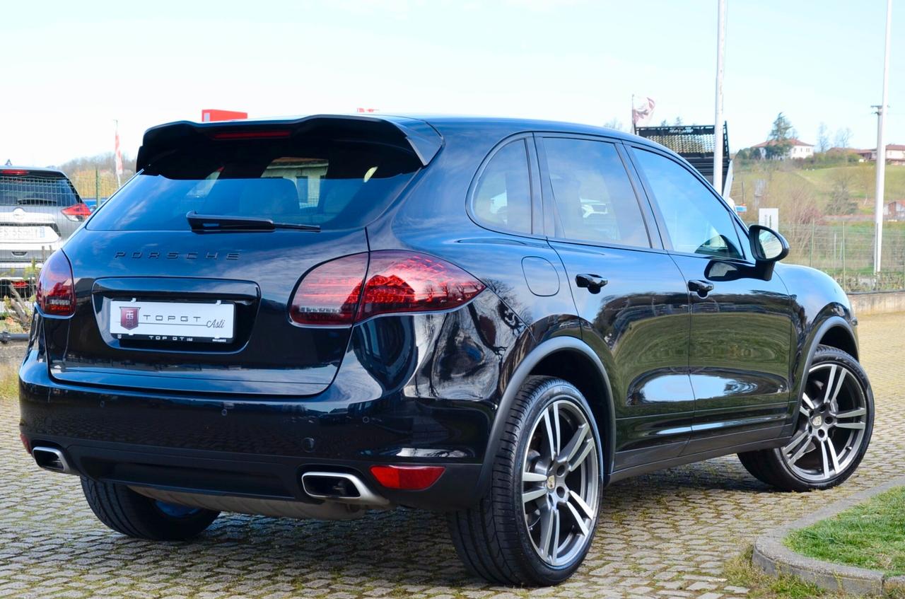 PORSCHE CAYENNE 3.0 V6 TDI 245cv TIPTRONIC, SERVICE BOOK PRESENTE, UFF ITALIANA, PELLE TOTALE, 21″, PERMUTE