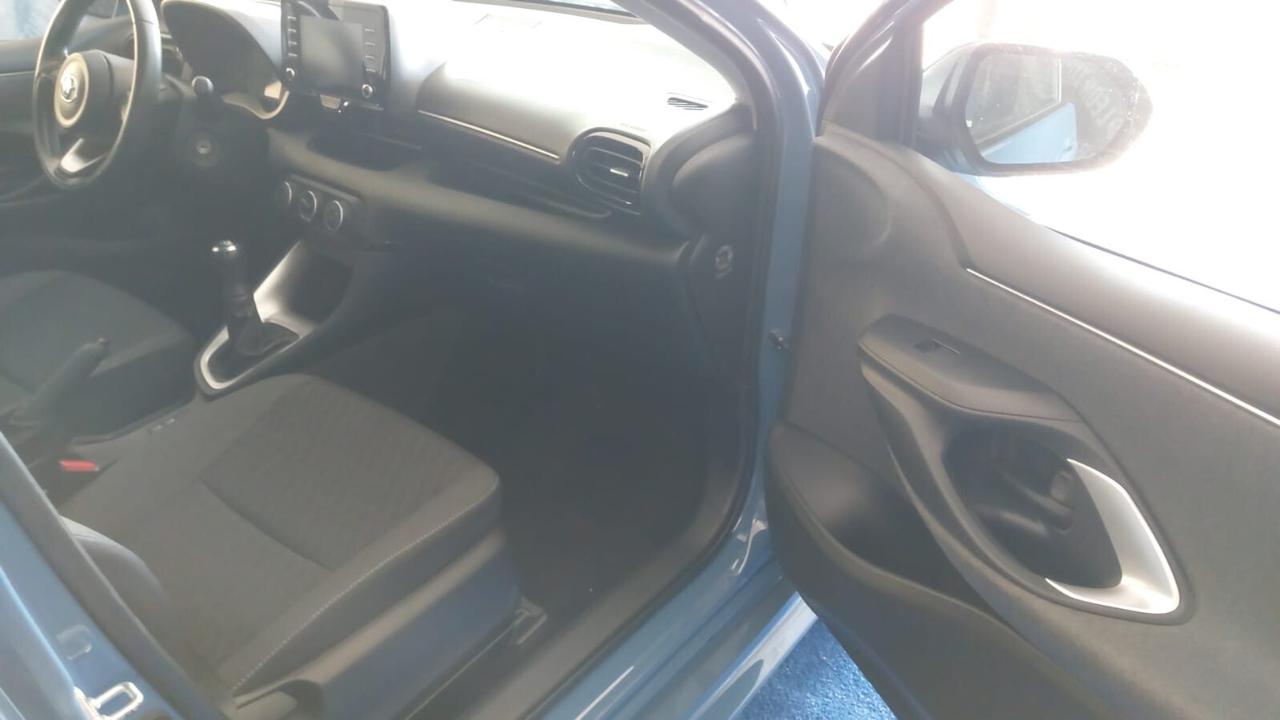 Toyota Yaris 1.0 5 porte Dynamic km 36 mila garantita 12 mesi