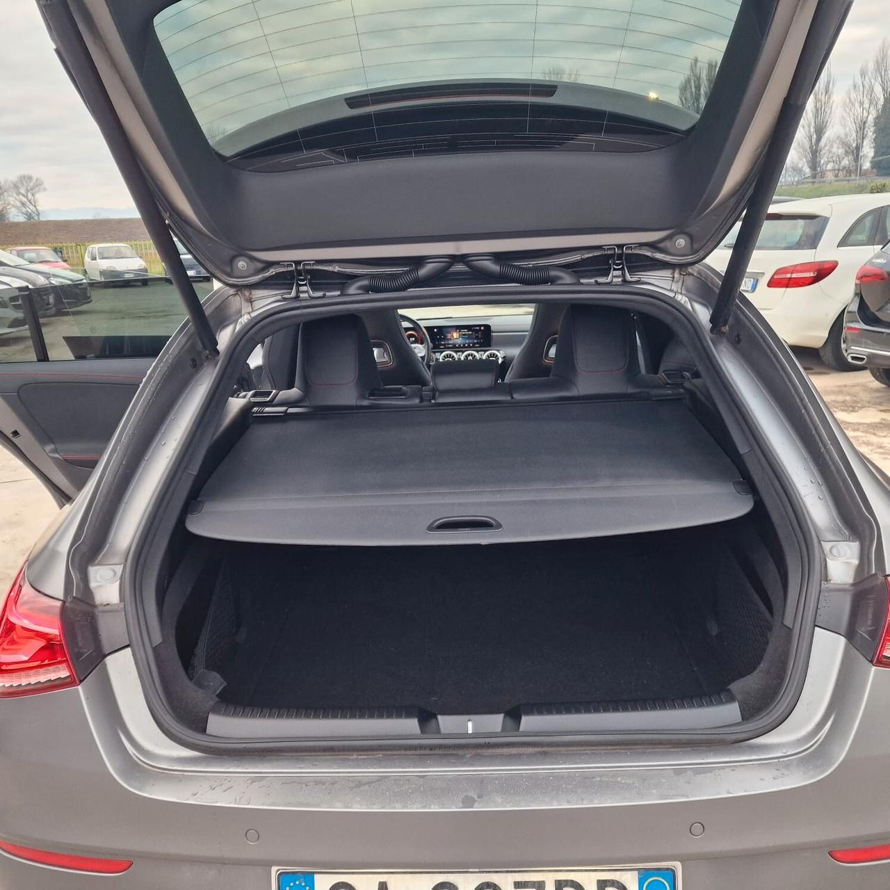 Mercedes-benz CLA 200 d Automatic Shooting Brake Premium FULL FULL OPTIONAL