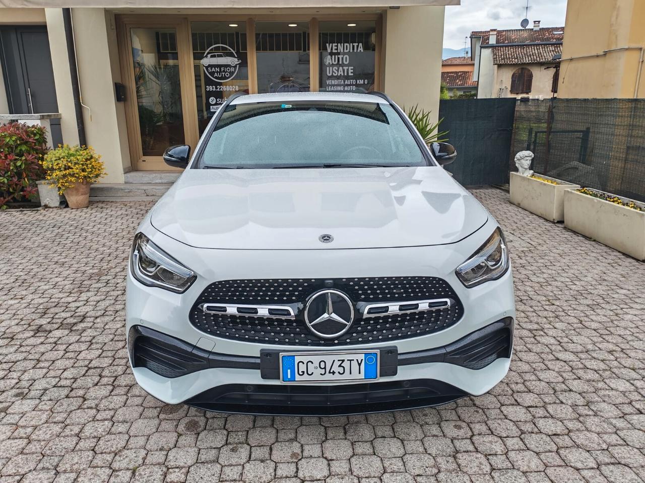 MERCEDES GLA 200 EXECUTIVE PREMIUM