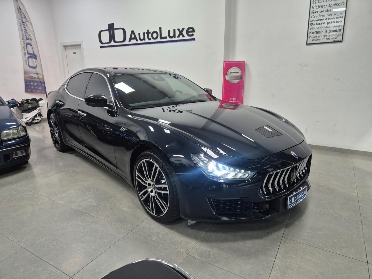 Maserati Ghibli 330 CV MHEV GT