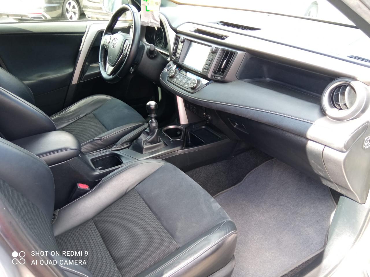 Toyota RAV 4 RAV4 2.0 D-4D 2WD Style