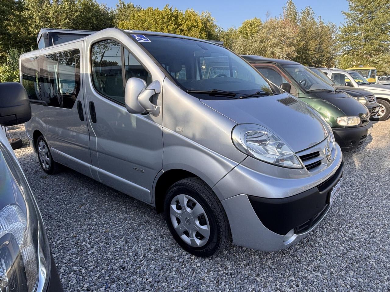 nissan primastar 7 posti trasporto 2 carrozzine per disabili