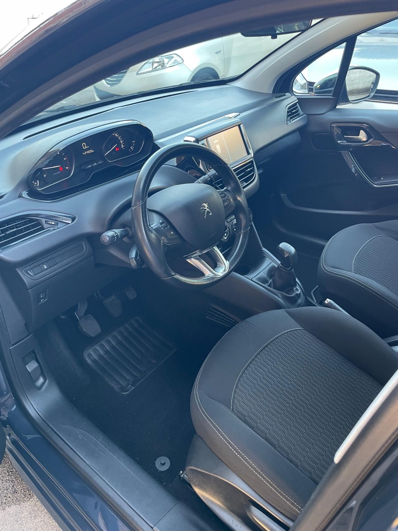 Peugeot 208 BlueHDi 75 5 porte Allure adatta neopatentati