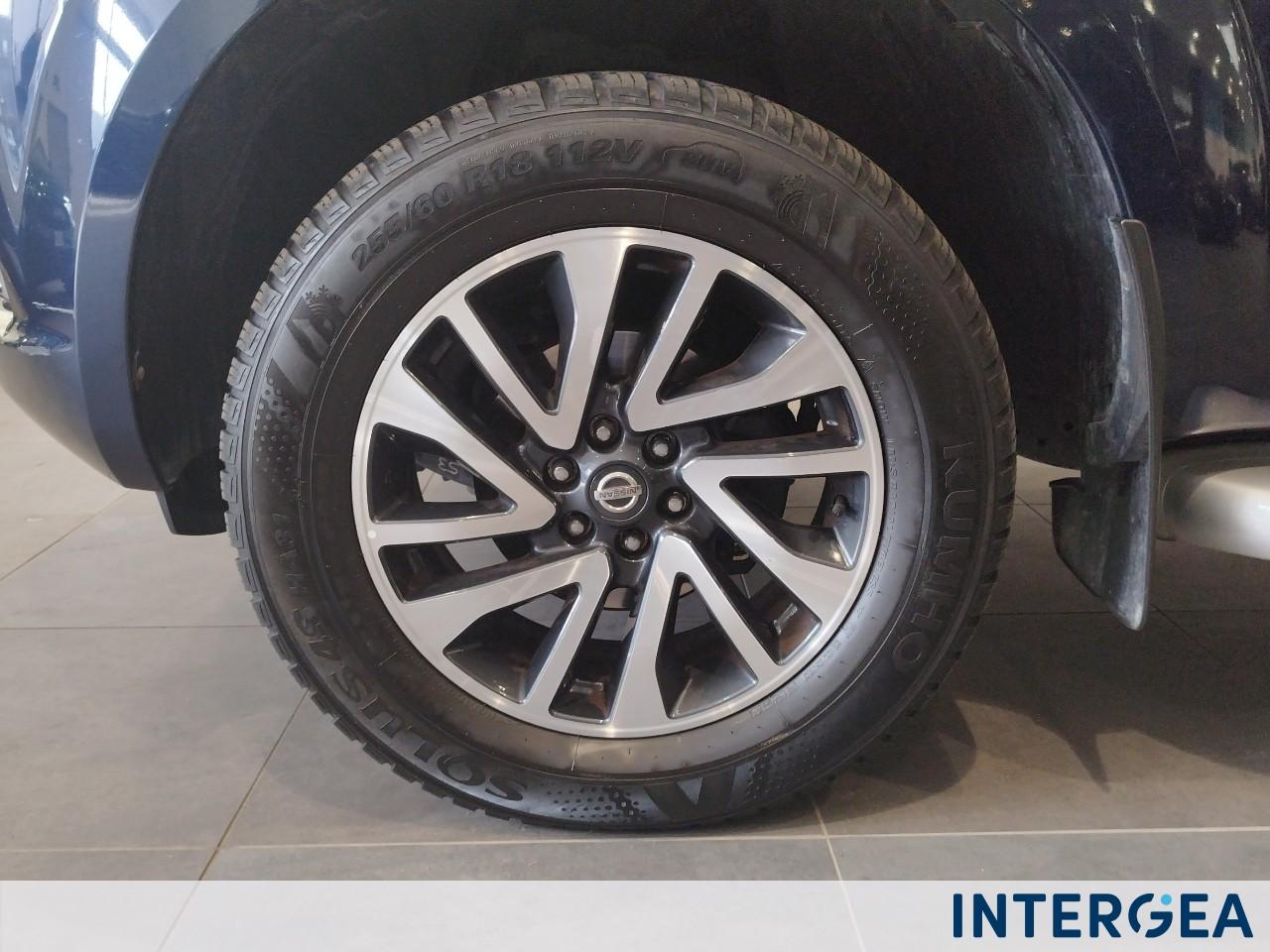 NISSAN Navara 2.3 dci d.cab Tekna 4wd 190cv auto E6