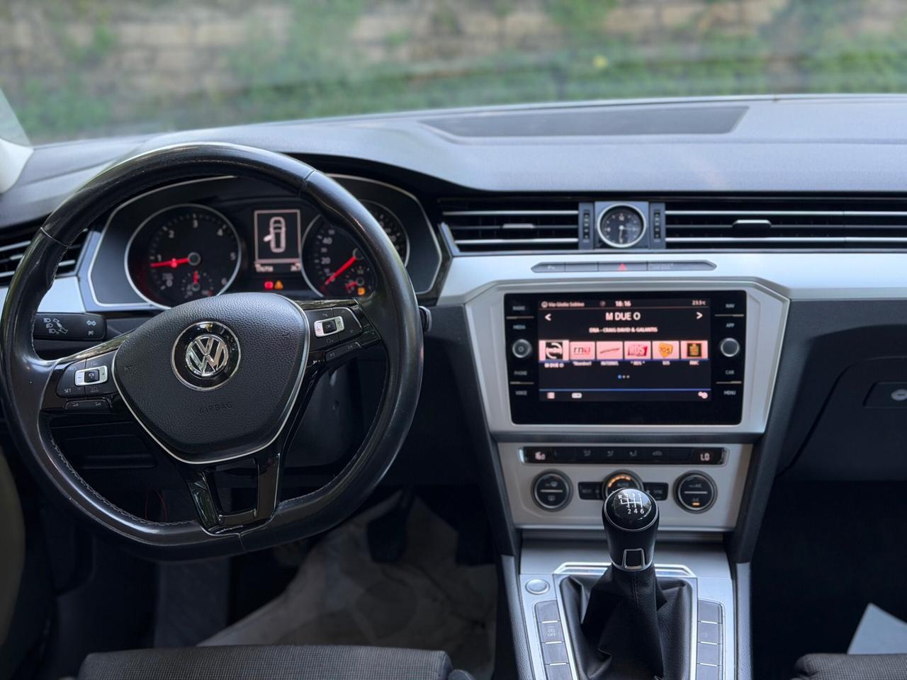 Volkswagen Passat 1.6 TDI Business BlueMotion Technology