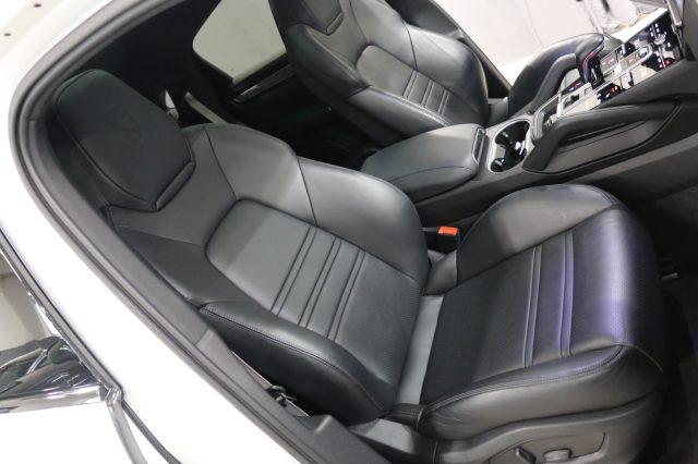 PORSCHE Cayenne Coupé 3.0 V6 E-Hybrid "PARI AL NUOVO