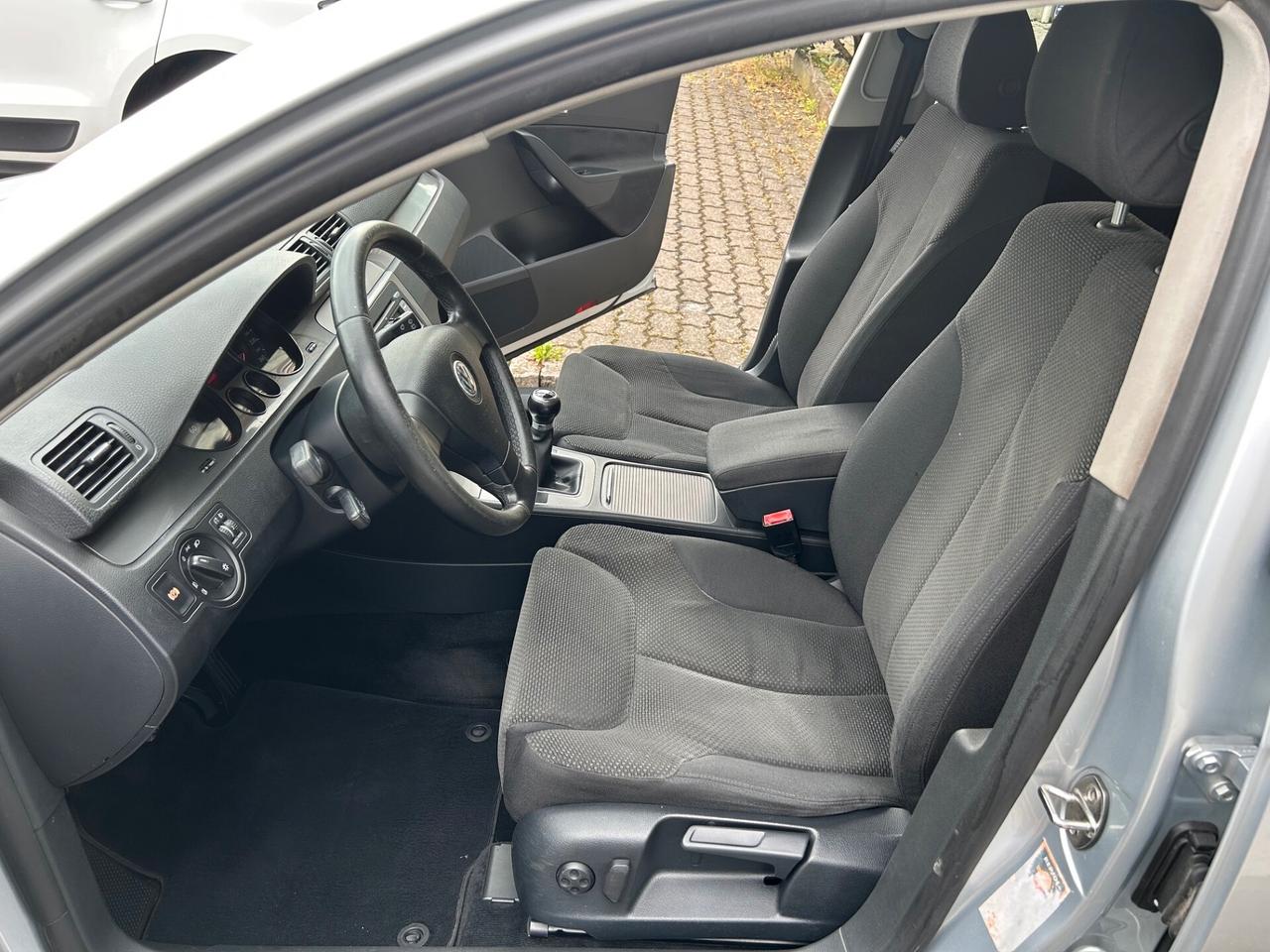 Volkswagen Passat Variant 2.0 tdi Comfortline dpf