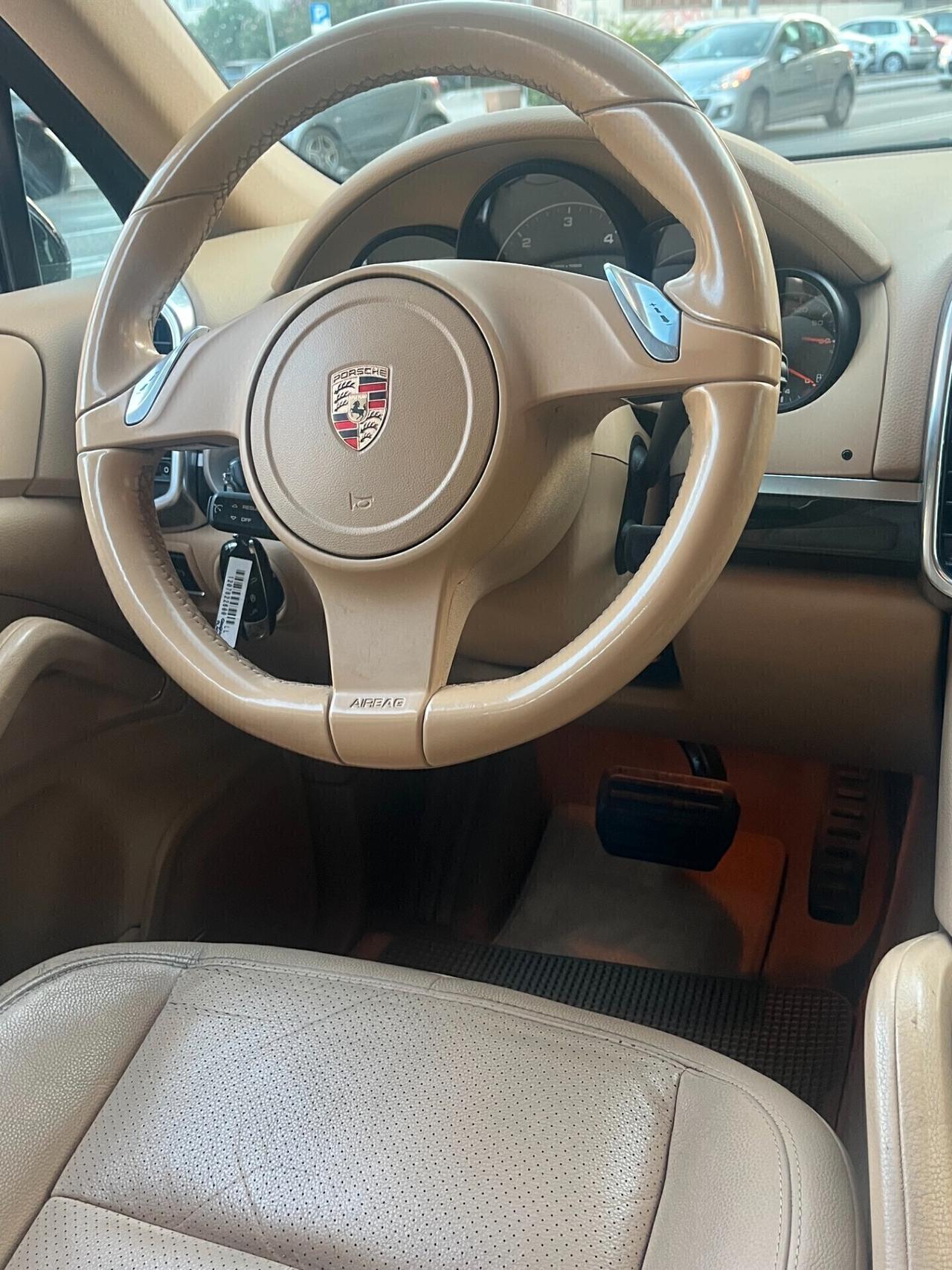 PORSCHE CAYENNE 3.0 V6 TDI 245CV TIPTRONIC PELLE TOTALE