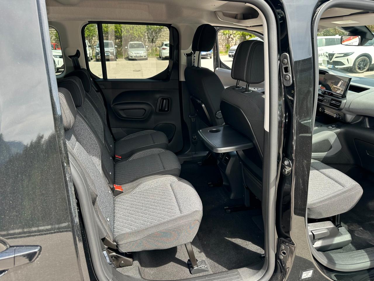 Peugeot Rifter Mix BlueHDi 1.5 100 S&S Allure Standard