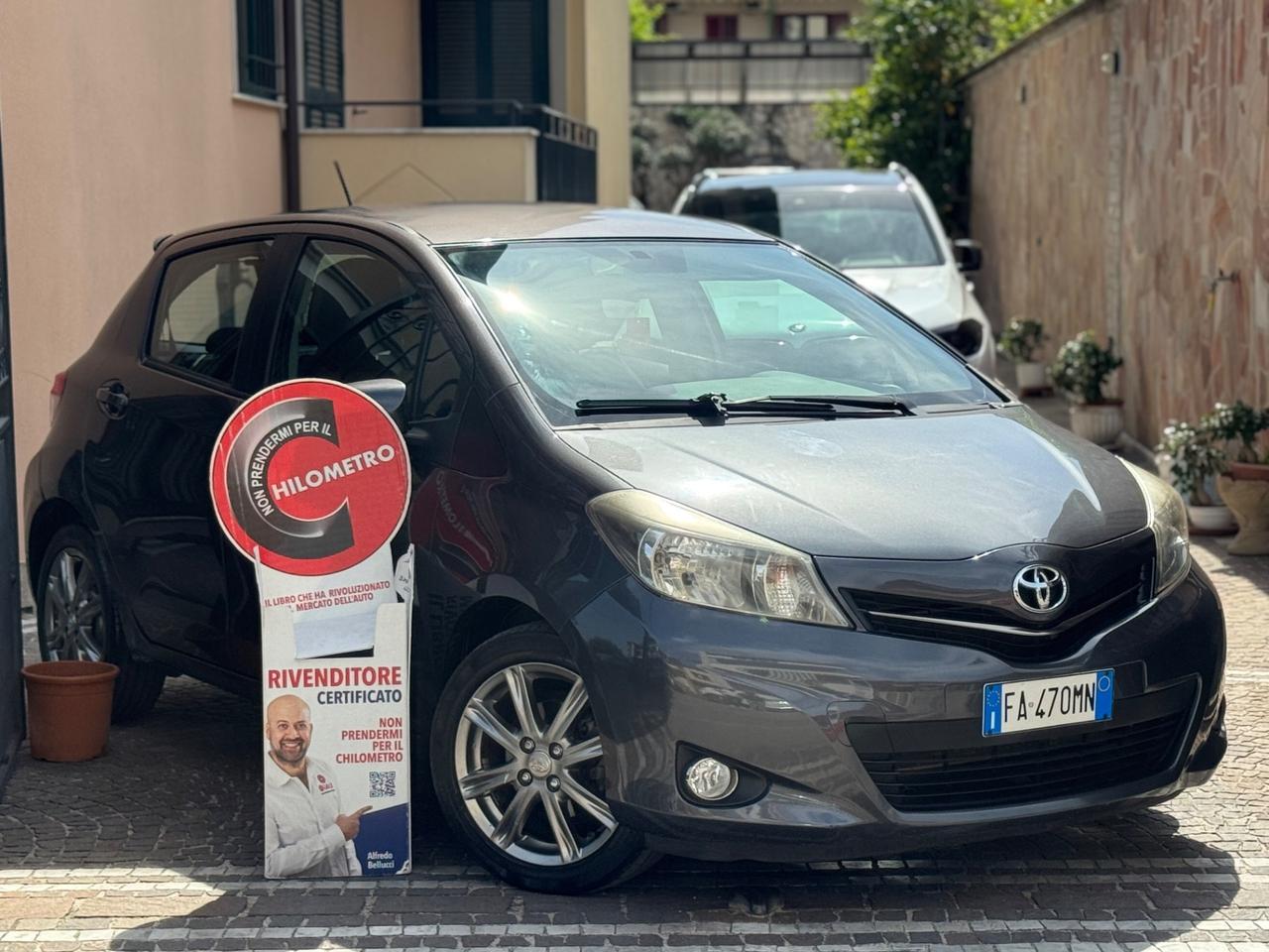 Toyota Yaris 1.4 D-4D 5 porte Lounge AUTOMATICA