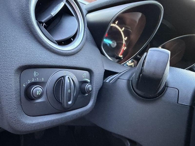 Ford Fiesta Fiesta 5p 1.2 Business 60cv IDONEA NEOPATENTATI