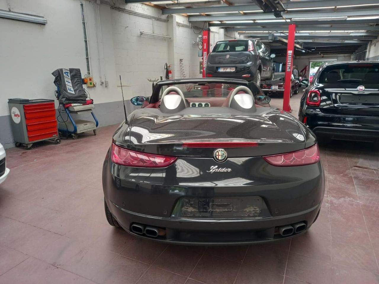 Alfa Romeo Spider 2.2 JTS Exclusive