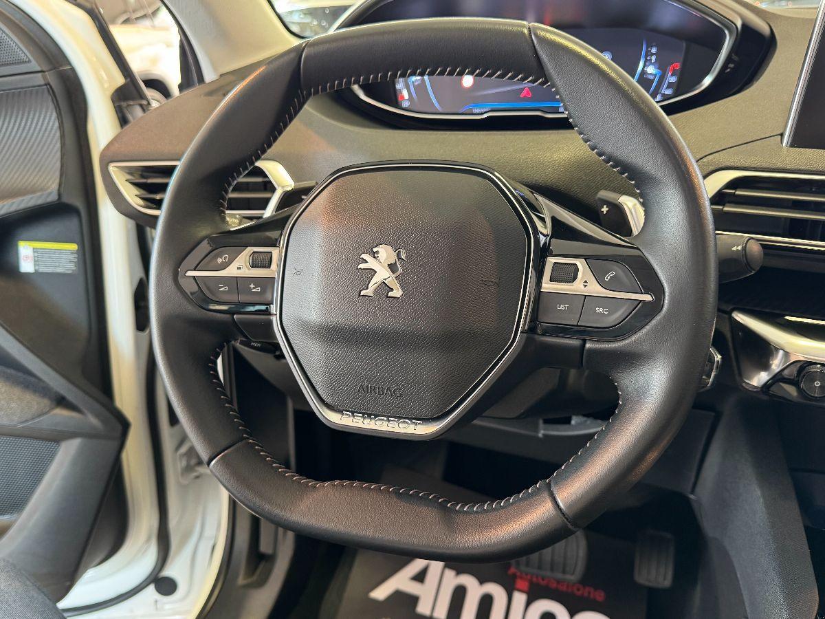 PEUGEOT 3008 1.5 BlueHDi 130 EAT8 Allure Tetto