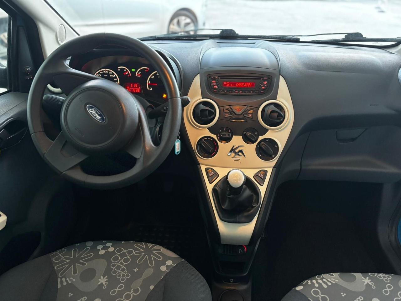 Ford Ka 1.2 8V 69CV Titanium