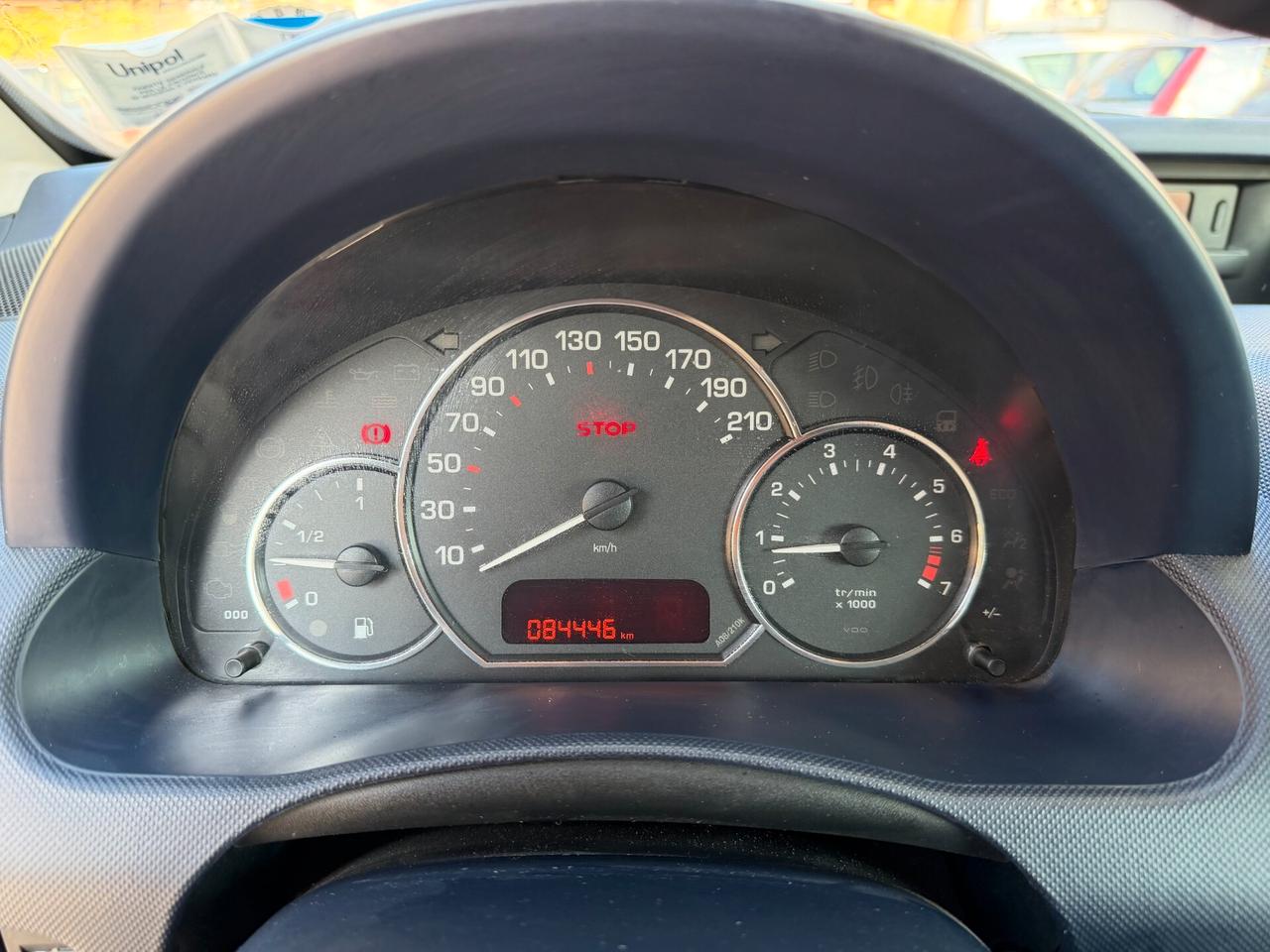 Peugeot 1007 1.4 Happy