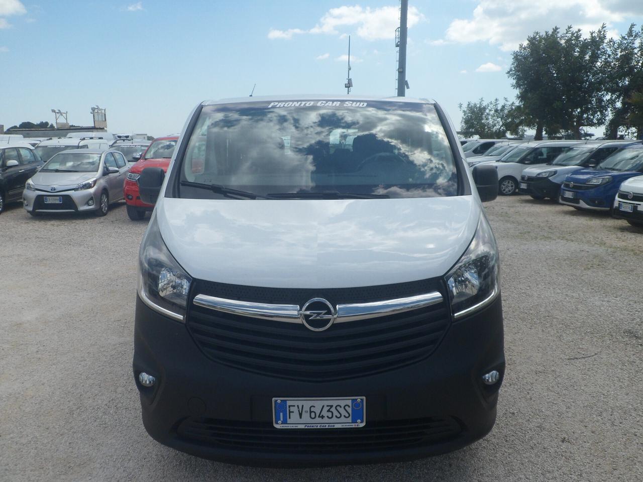 Opel Vivaro 9 posti