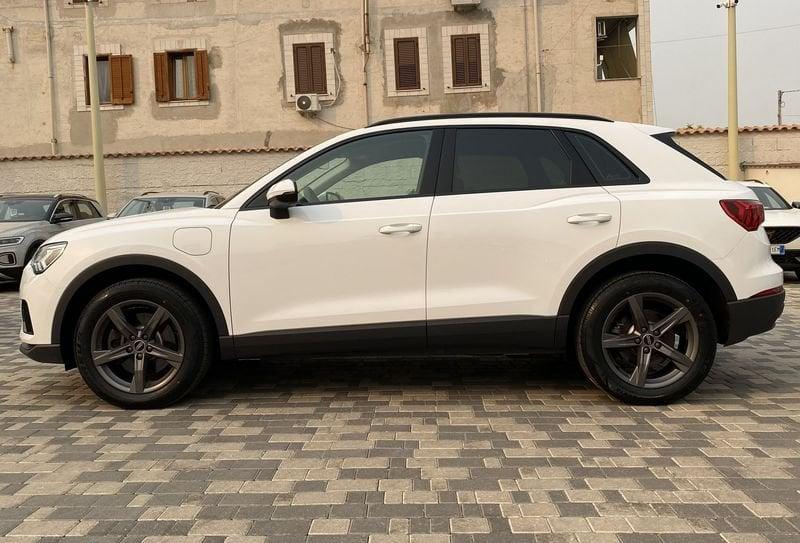 Audi Q3 Q3 Business 1.4 TFSI Plug-in hybrid 150CV S-Tronic 45
