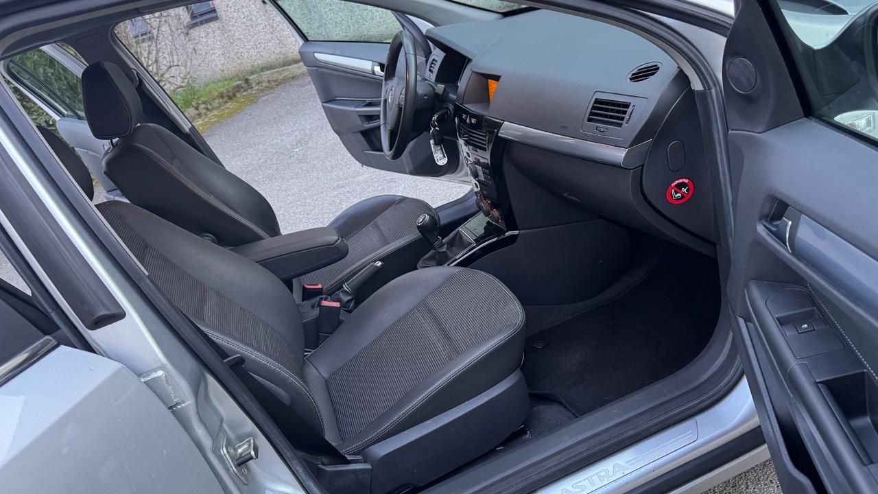 Opel Astra 1.6 T 16V 5 porte Cosmo Unico Proprietario del 44