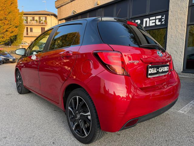 TOYOTA Yaris 1.5 Hybrid 5 porte Trend "Red Edition"