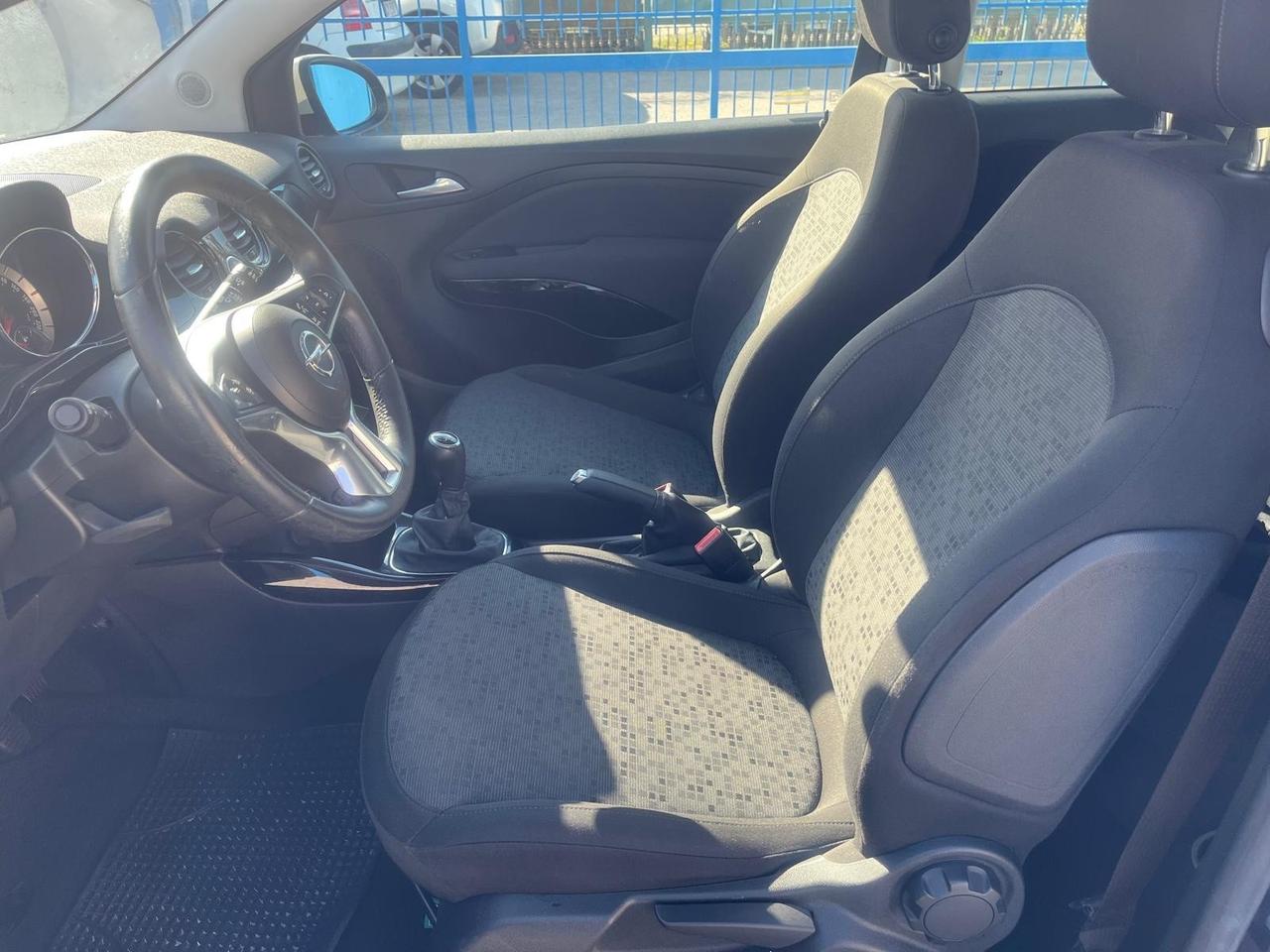 Opel adam 1.2 benz- full- km 77000-2015