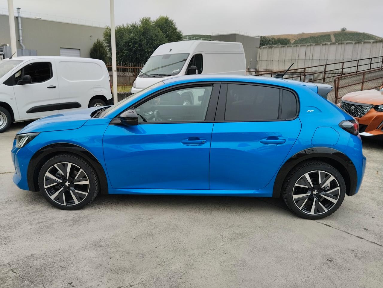 Peugeot 208 PureTech 130 Stop&Start EAT8 5 porte GT