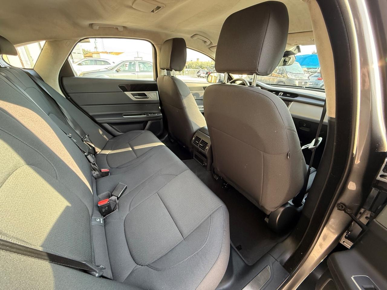 Jaguar XF 2.0 D 163 CV Prestige -Automatica