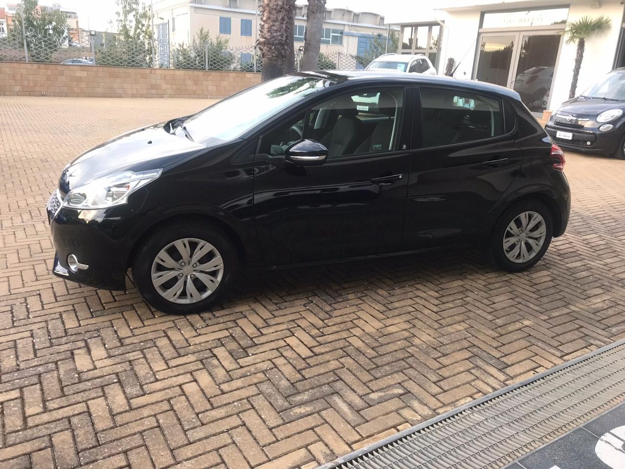 Peugeot 208 1.2 VTi 82 CV 5 porte Active