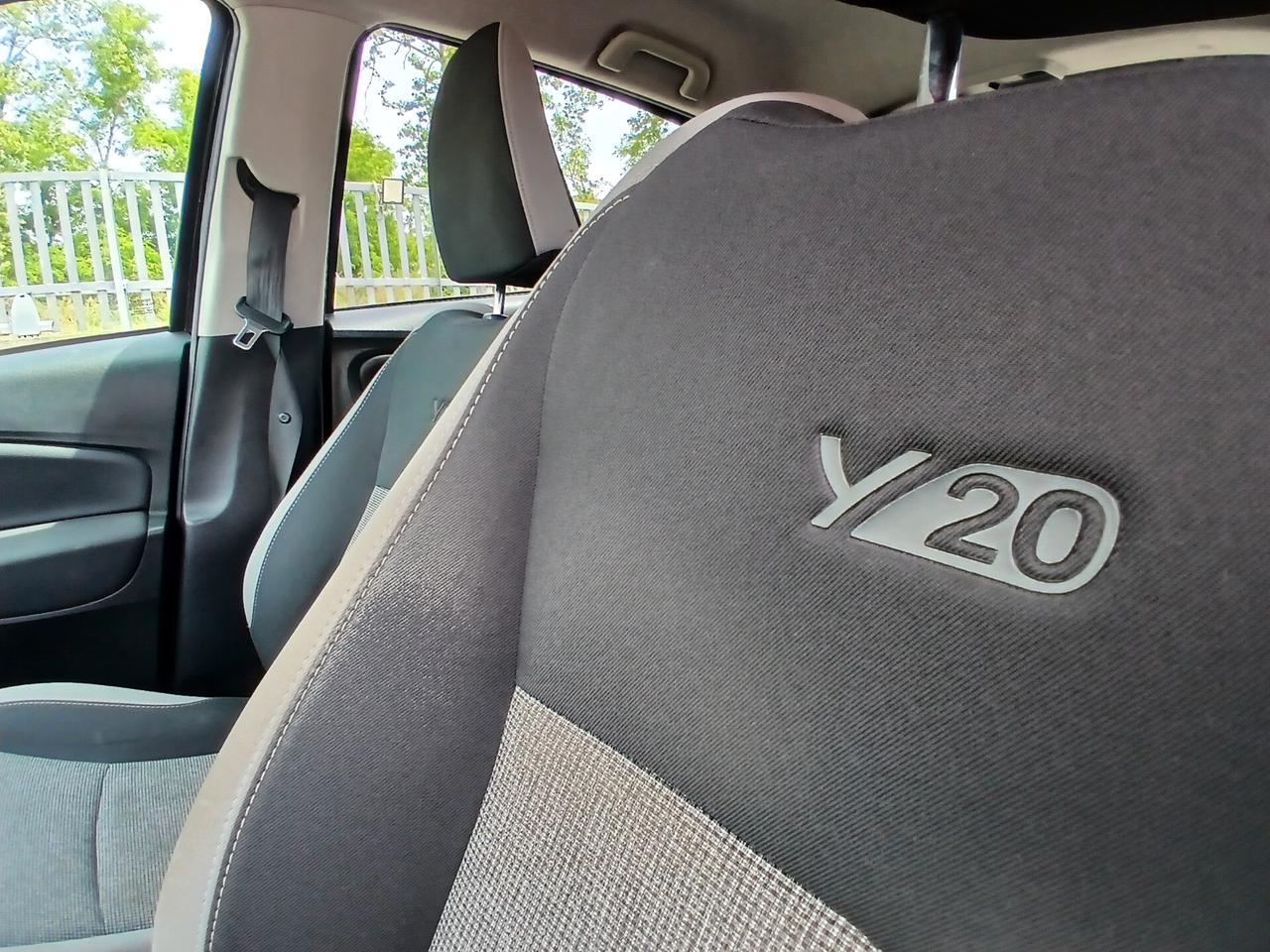 Toyota Yaris 1.0 72 CV 5 porte Active