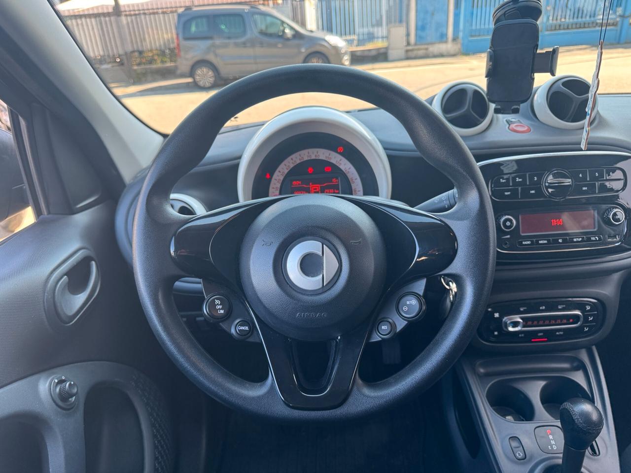 smart forFour 1.0 Youngster 71cv twinamic **NEOPATENTATI**