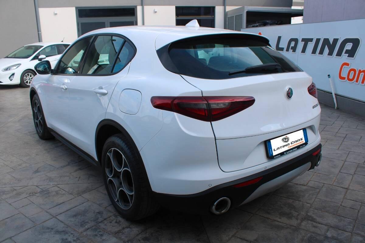 Alfa Romeo Stelvio 2.2 t Business rwd 160cv auto CON NAVI E CARPLAY