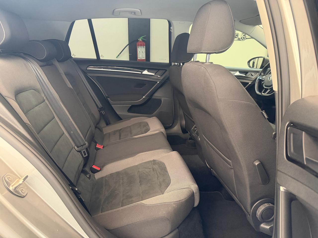 Volkswagen Golf 2.0 TDI DSG 5p. Highline BlueMotion Technology