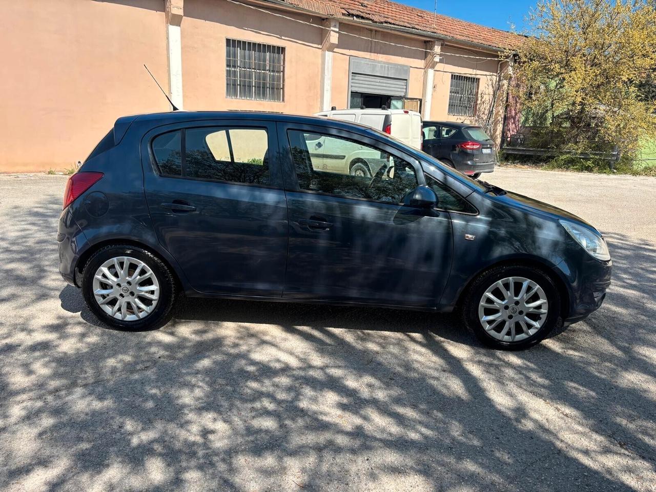 Opel Corsa 1.2 80 CV GPL-TECH CLUB 5P