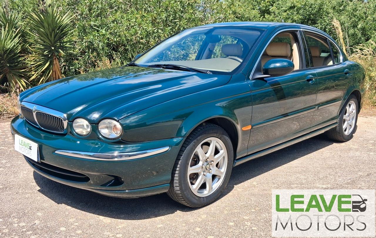Jaguar X-Type 2 litri V6 Executive (M1540)