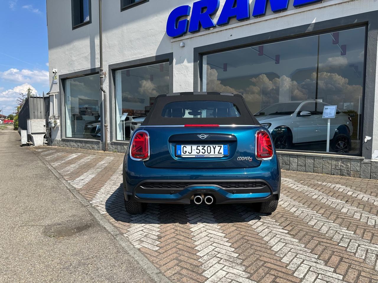 Mini Cabrio F57 2.0 Sidewalk auto Edizione Limitata *NO VINCOLI*