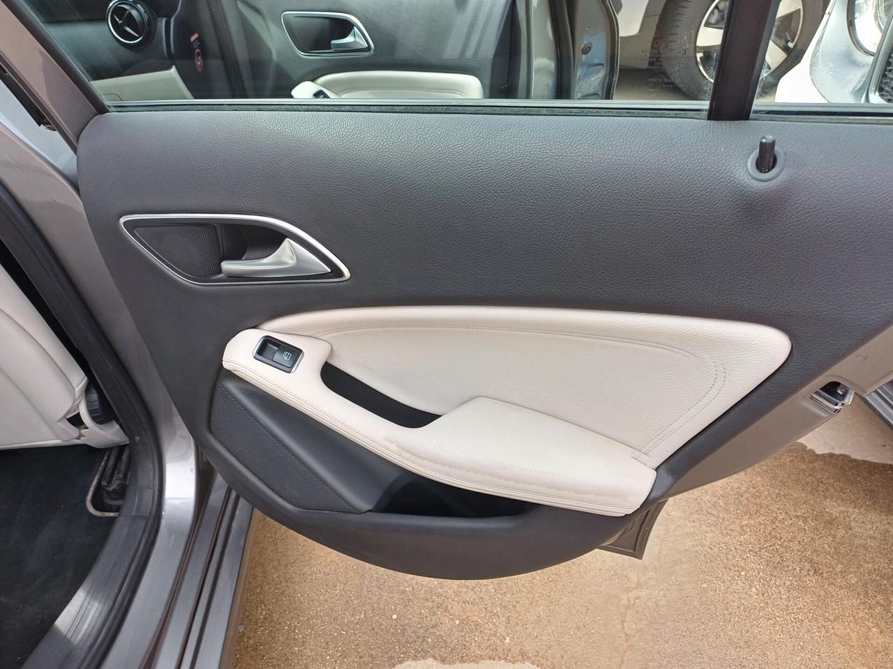 Mercedes-benz A 180 Premium