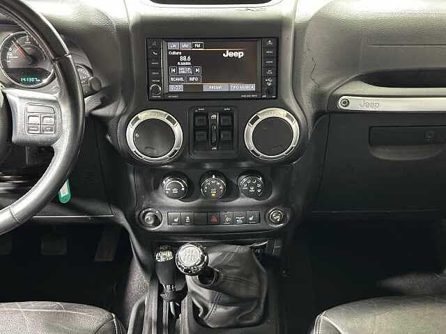 Jeep Wrangler Unlimited 2.8 CRD DPF Sahara