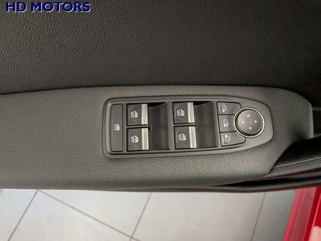 RENAULT Captur MILD hybrid intens 140 cv