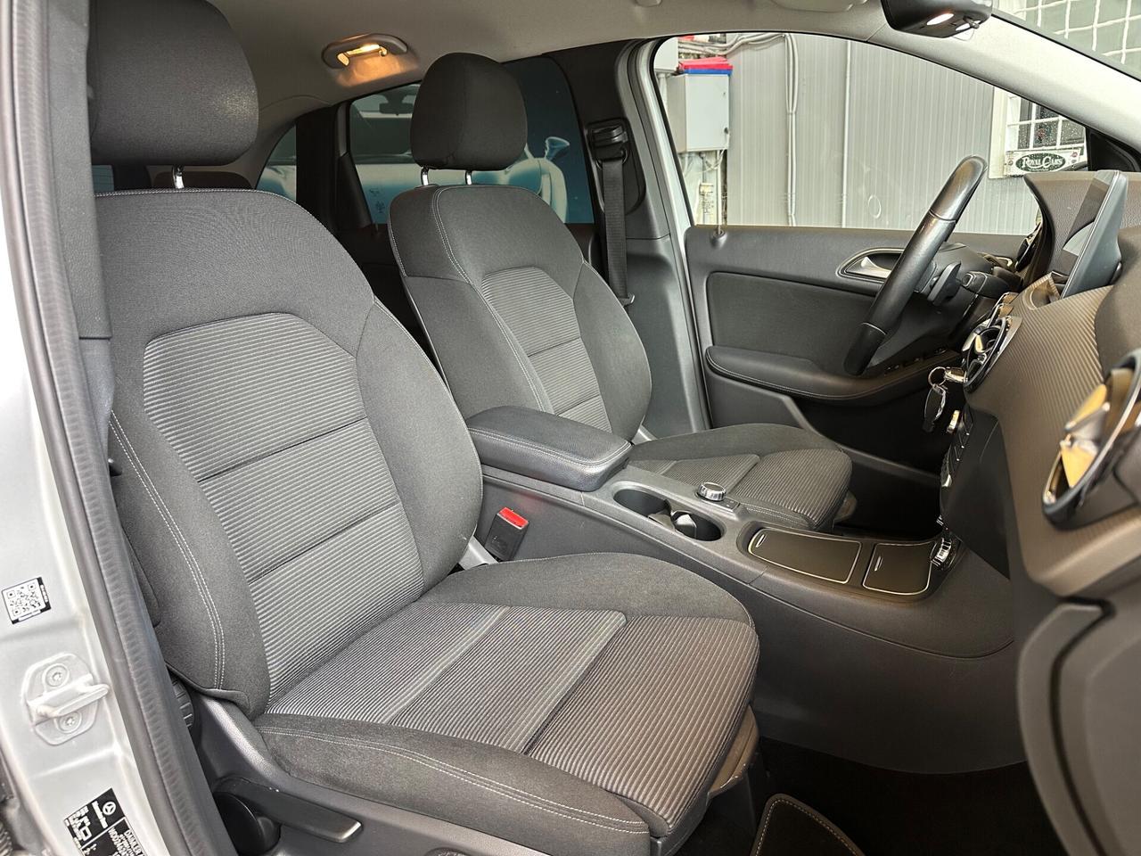 Mercedes-benz B 180 Sport/Automatic