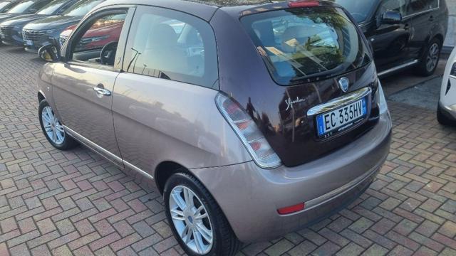 LANCIA Ypsilon 1.3 MJT 75 CV MomoDesign