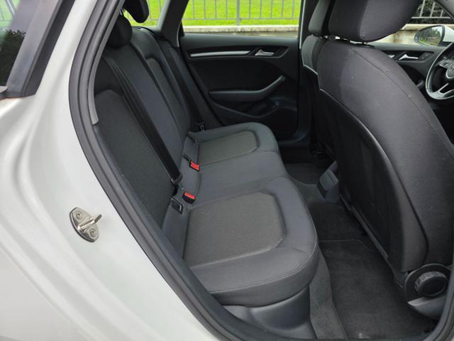 AUDI A3 SPB 1.6 TDI 116 CV Business