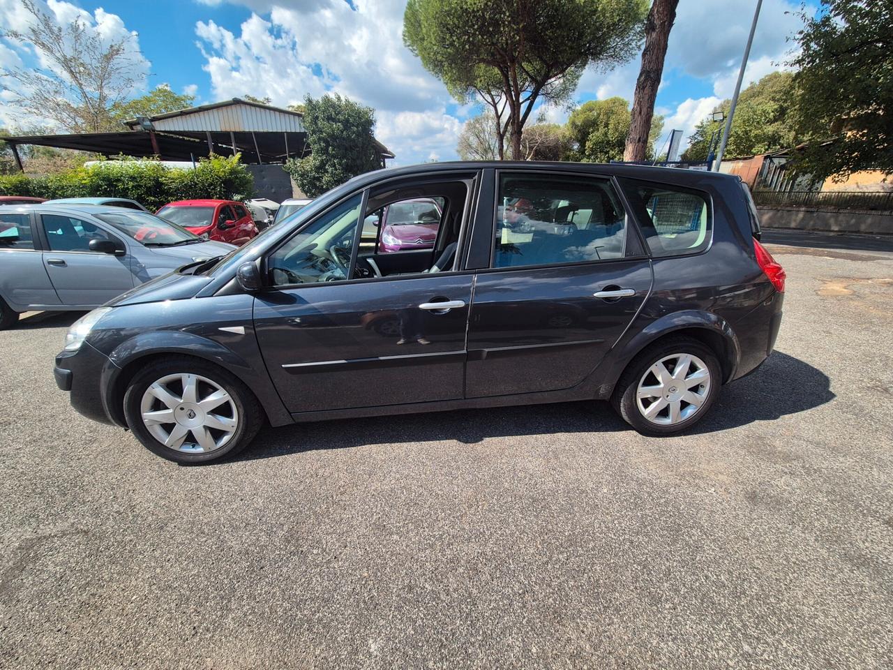 Renault Scenic Grand Scénic 1.9 dCi/130CV Serie Speciale Dynamique