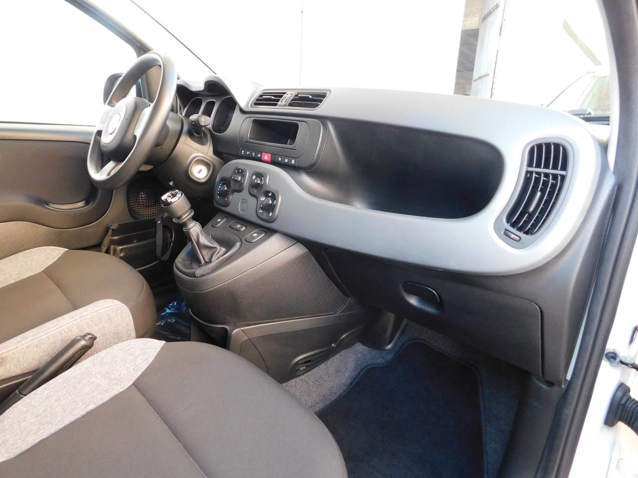 PANDA 1.0 Hybrid AUTOCARRO 4posti N1