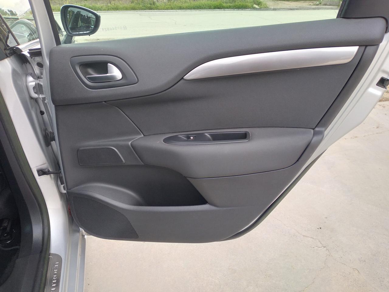 Citroen C4 1.6 e-HDi 115 airdream Exclusive