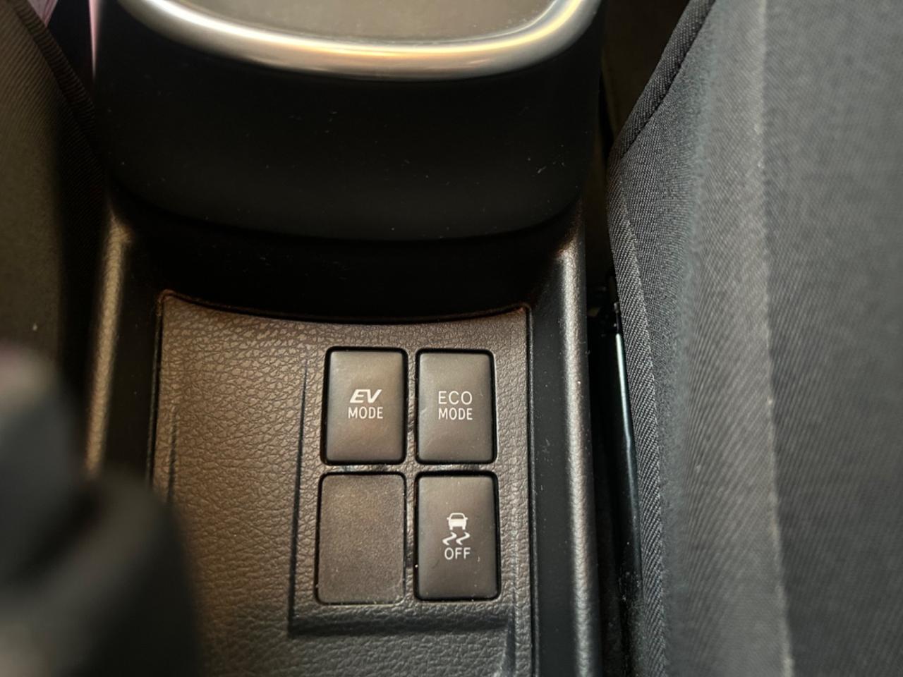 Toyota Yaris 1.5 Hybrid 5 porte Active
