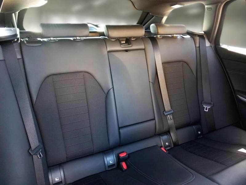 BMW 318 48V Business Advantage Touring auto