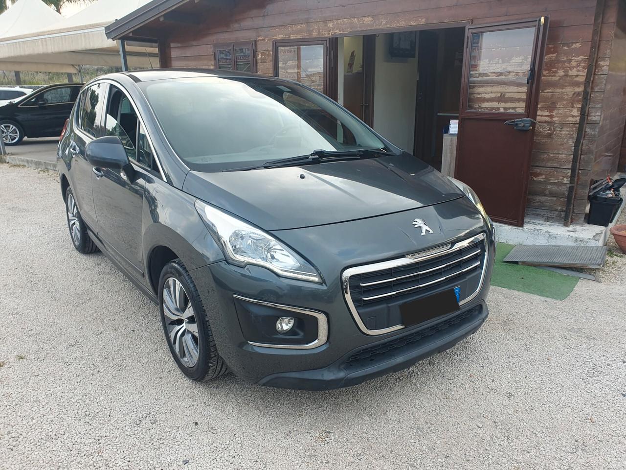 Peugeot 3008 1.6 HDi 115CV Business
