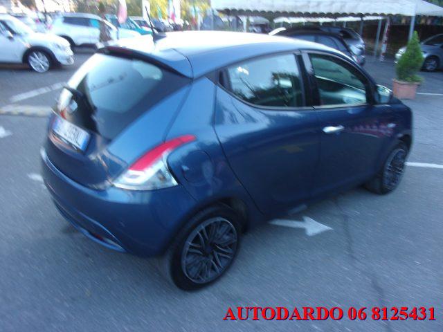 LANCIA Ypsilon 1.0 FireFly 5 porte S&S Hybrid Gold